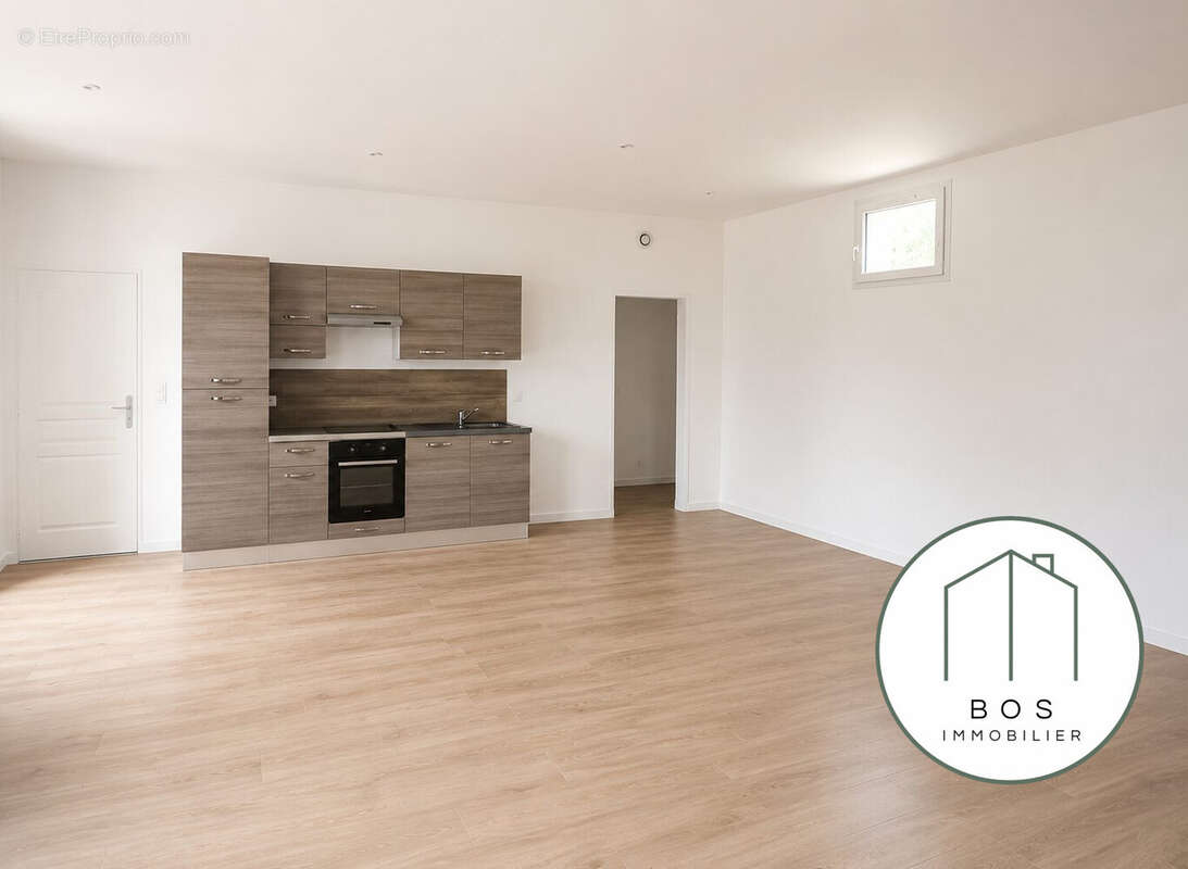 Appartement à SENAS