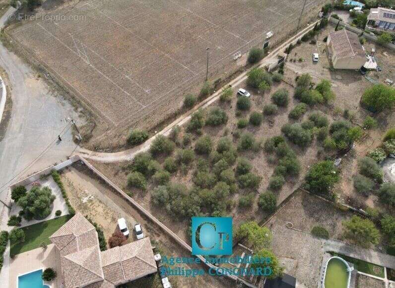 Photo 2 - Terrain à CRUZY