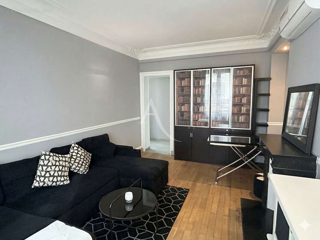 Appartement à PARIS-19E
