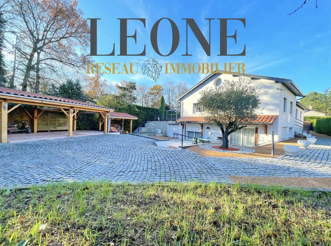 Maison à GREZIEU-LA-VARENNE