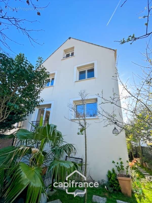 Maison à BRY-SUR-MARNE