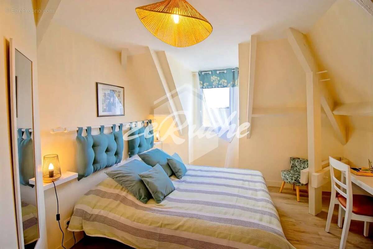 Maison à SAINT-COME-DE-FRESNE