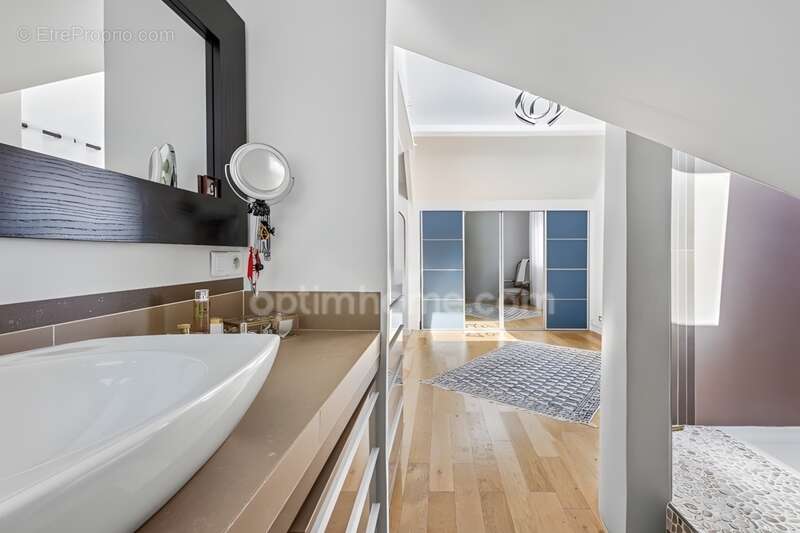 Maison à VERNEUIL-SUR-SEINE