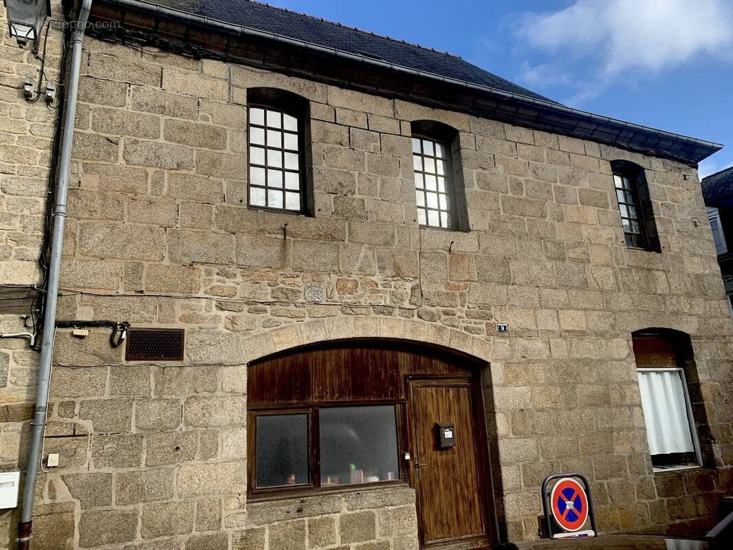 Maison à QUINTIN