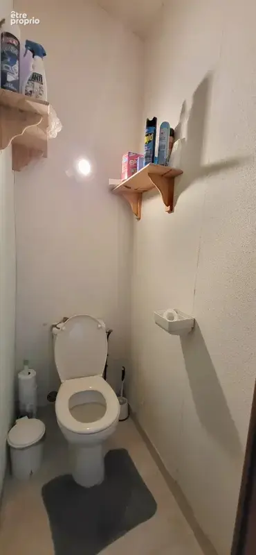 Jolie maison en pierre habitable de suite sur 2140 m2. - photo 10