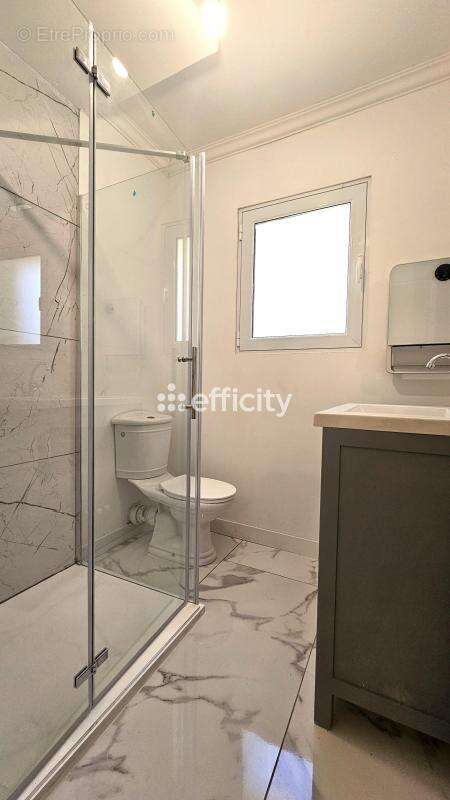 Maison 245 m² à Rochetaillee-Sur-Saone  - photo 14