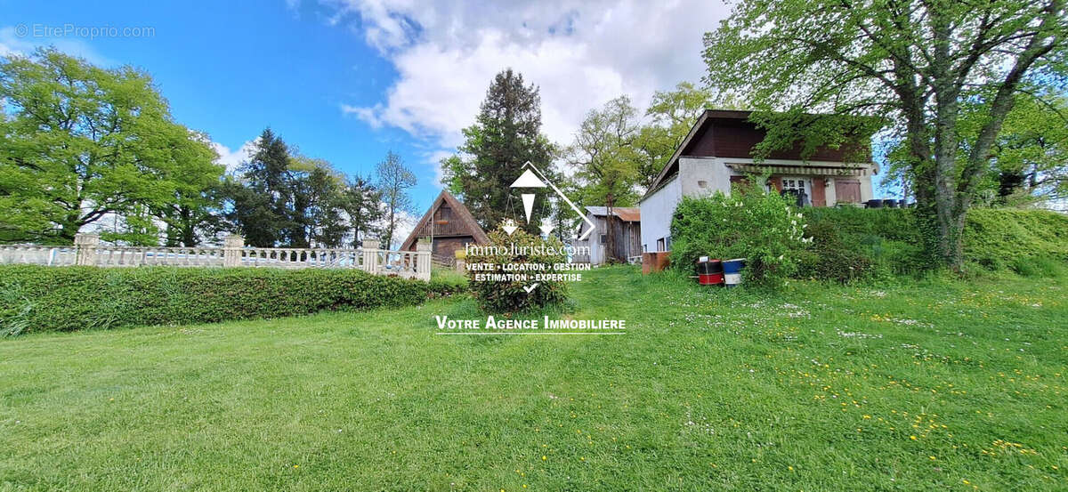 Terrain à AIXE-SUR-VIENNE