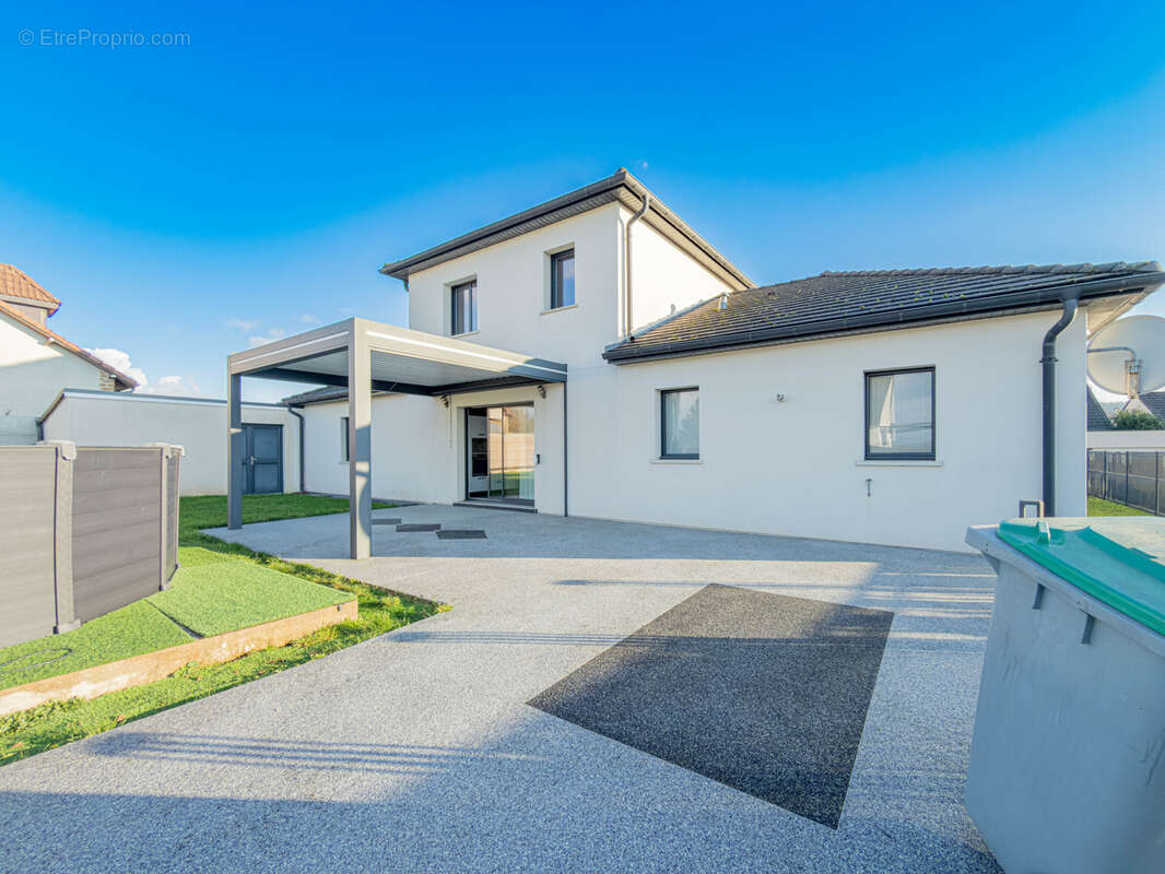 Maison à NOUVION-SUR-MEUSE