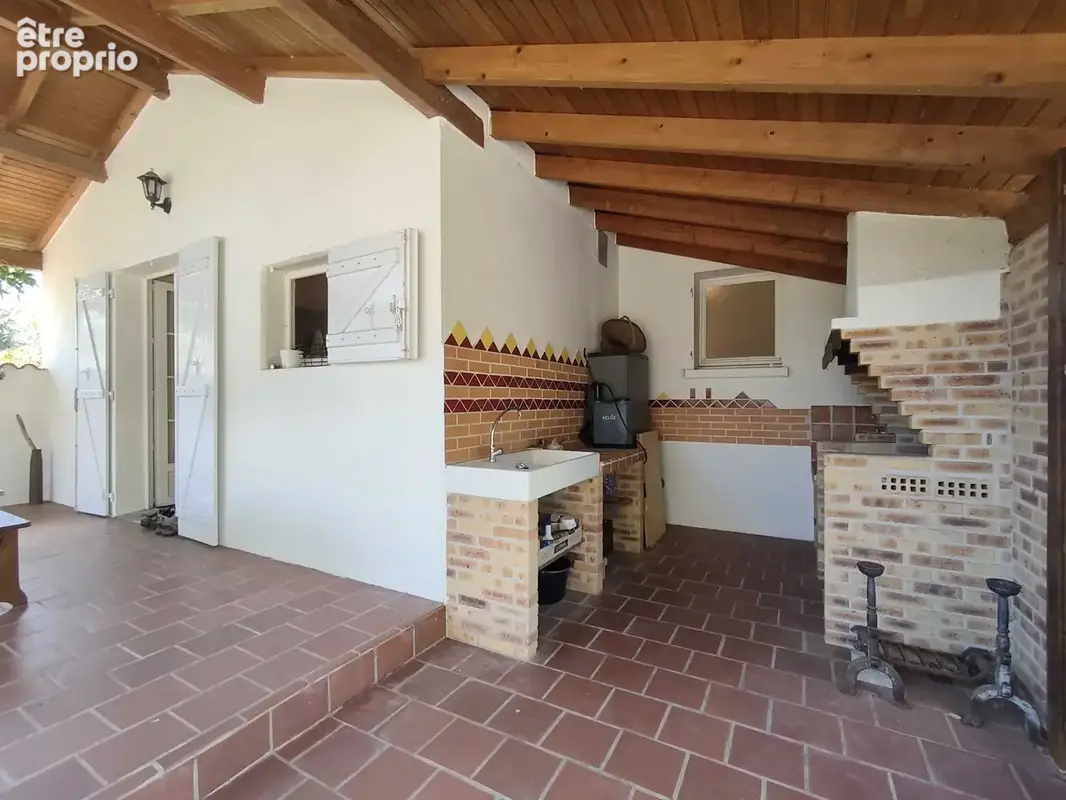 Maison 5 pièces 136 m² à vendre à Chasseneuil-Sur-Bonnieure (16260) - photo 5