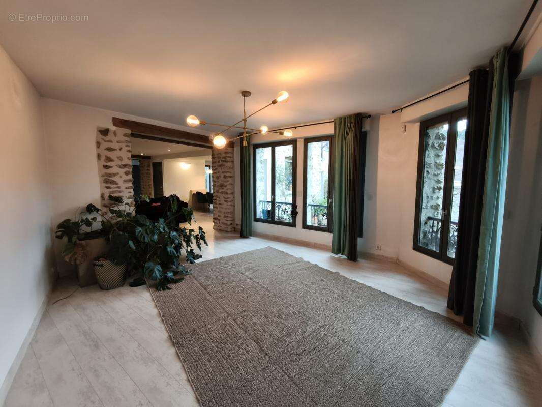 Maison 210 m² à Orgeval  - photo 6