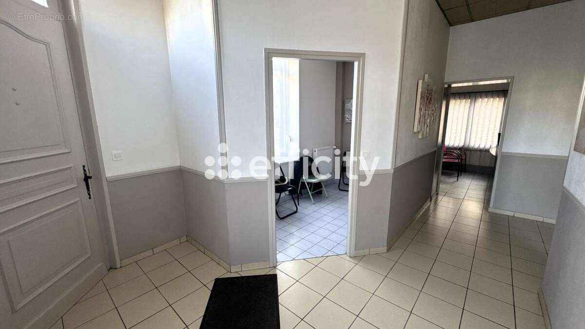 Commerce à ISBERGUES