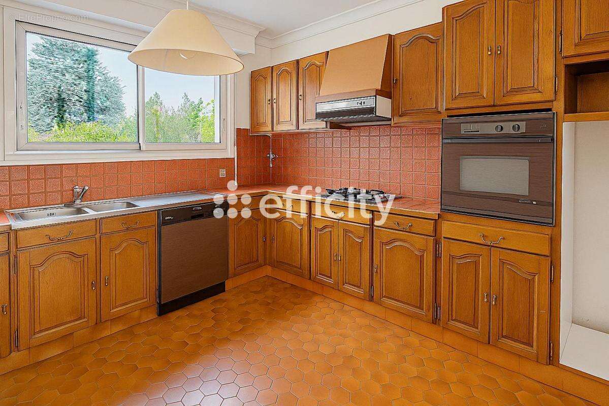 Maison à DAMMARIE-LES-LYS