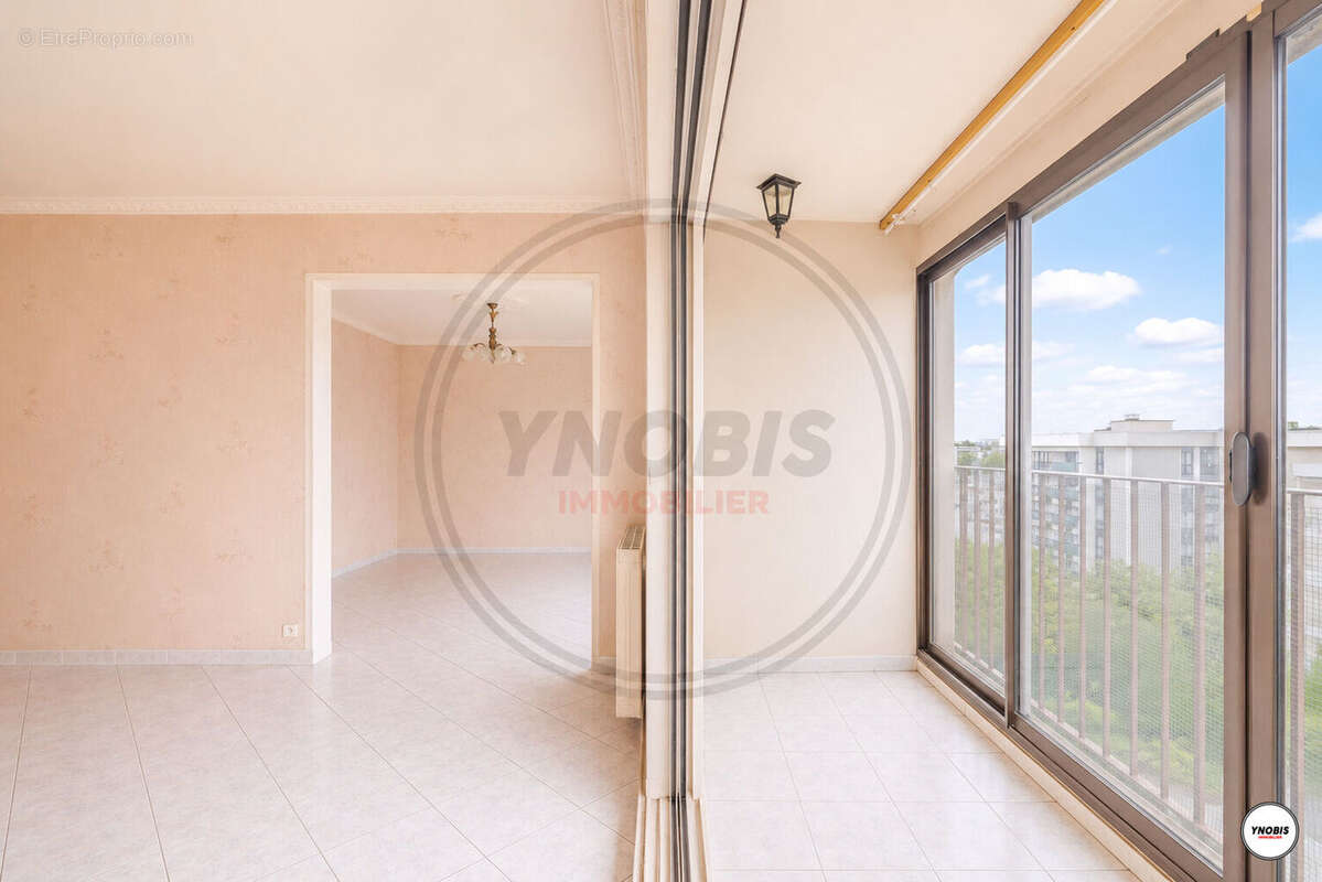 Appartement à LES MUREAUX