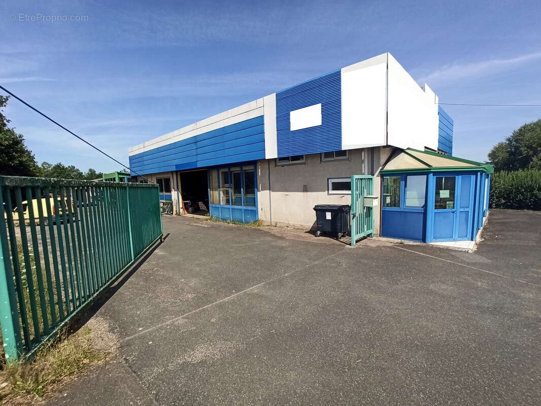 Commerce à AIXE-SUR-VIENNE