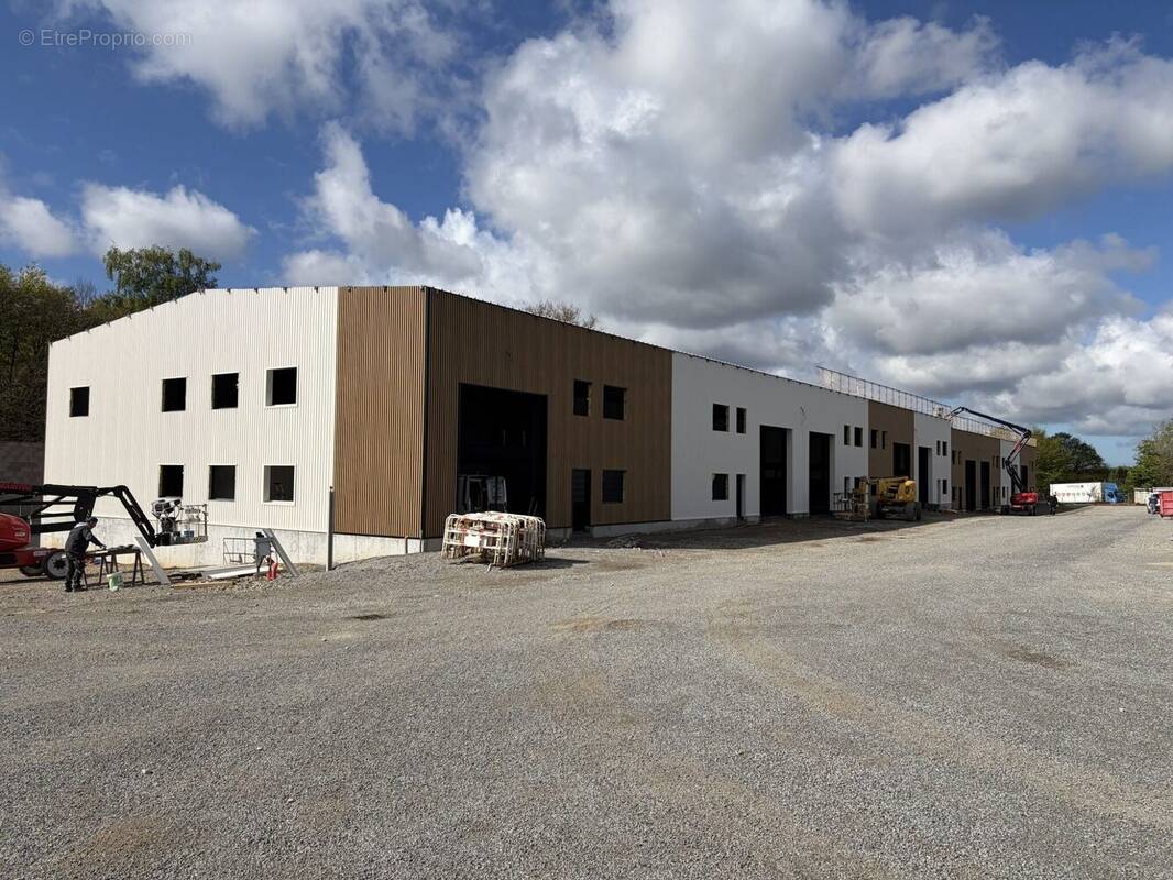 Commerce à KERVIGNAC