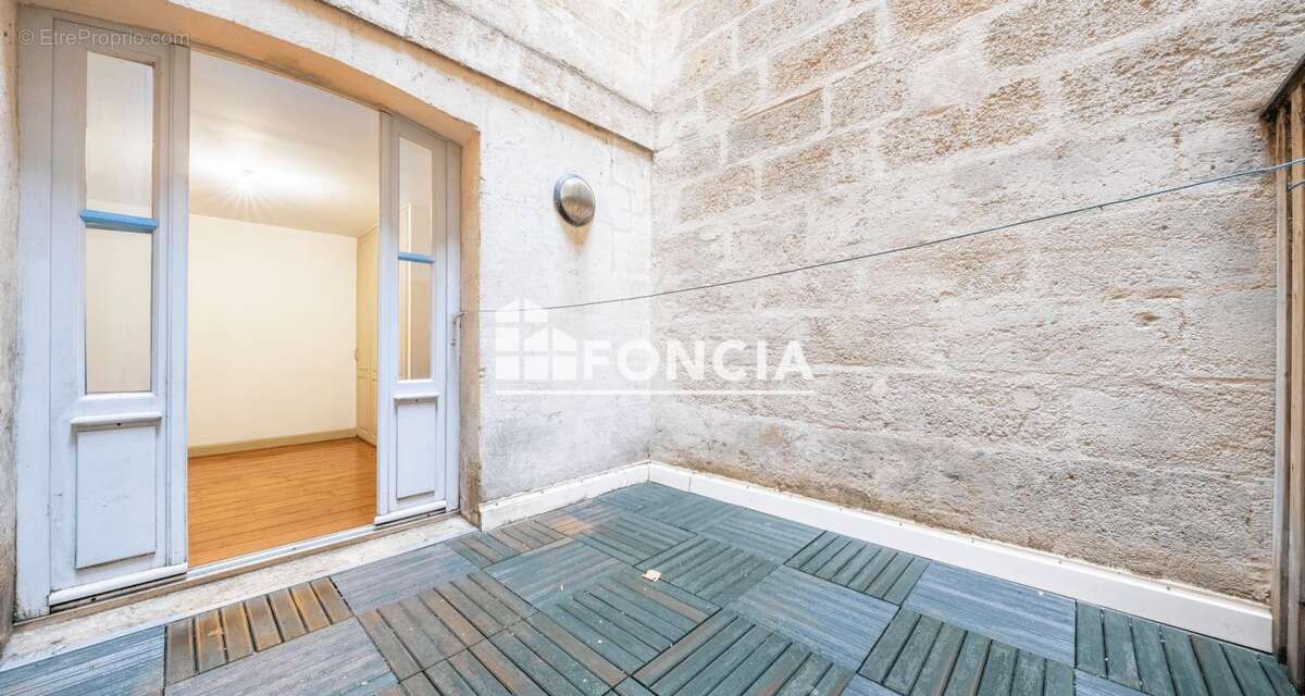 Appartement à BORDEAUX