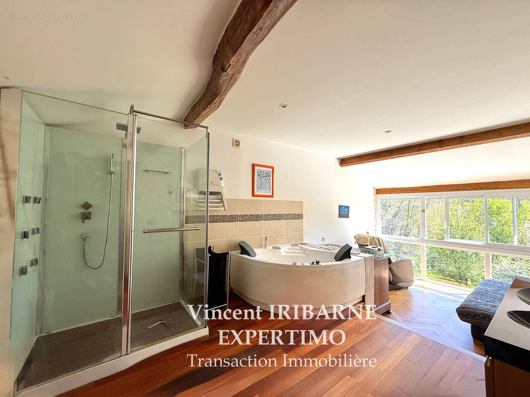 Maison à LA CHAPELLE-DES-POTS