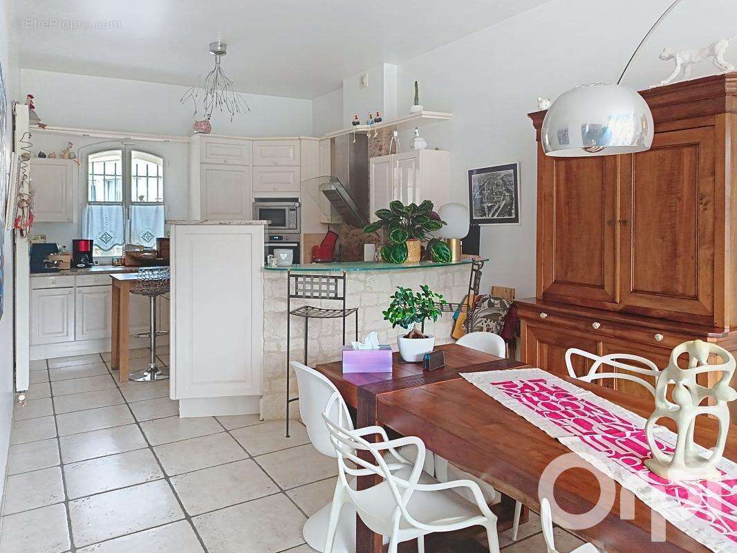 Maison à BALLAINVILLIERS