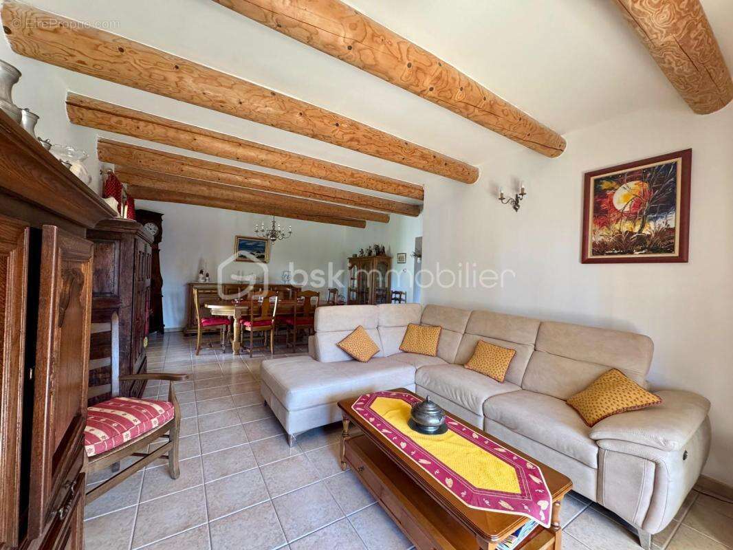 Maison à EGUILLES