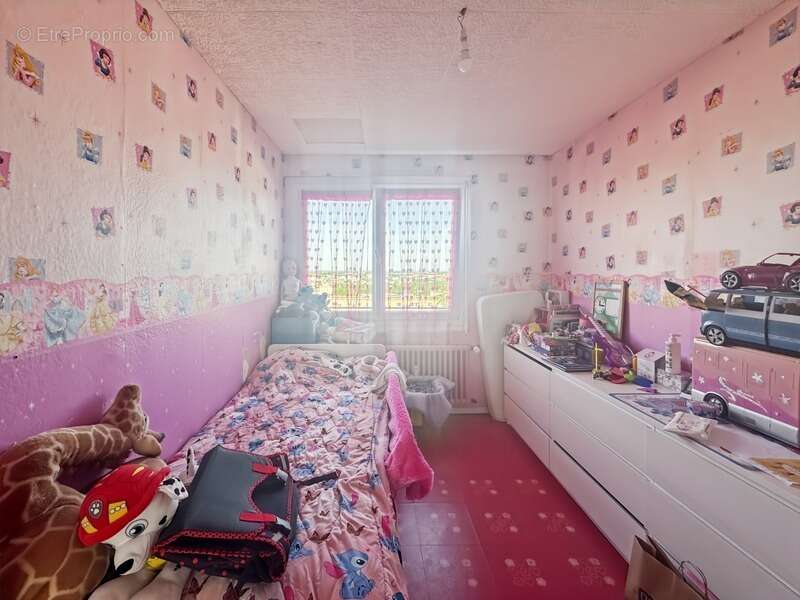Grand appartement familial de 101 m2- 4 chambres - balcons - Chenôve (21) - photo 12