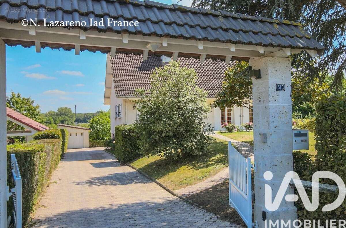 Photo 2 - Maison à MARIGNY-LES-USAGES