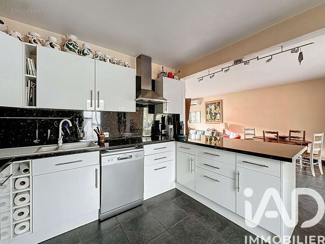 Photo 2 - Maison à VILLENEUVE-LA-GARENNE