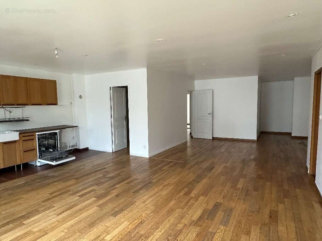 Appartement à FONTENAY-SOUS-BOIS