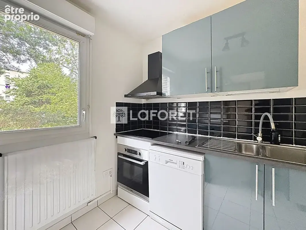 Appartement Créteil Pointe du Lac 4 pièces 81m² - photo 3