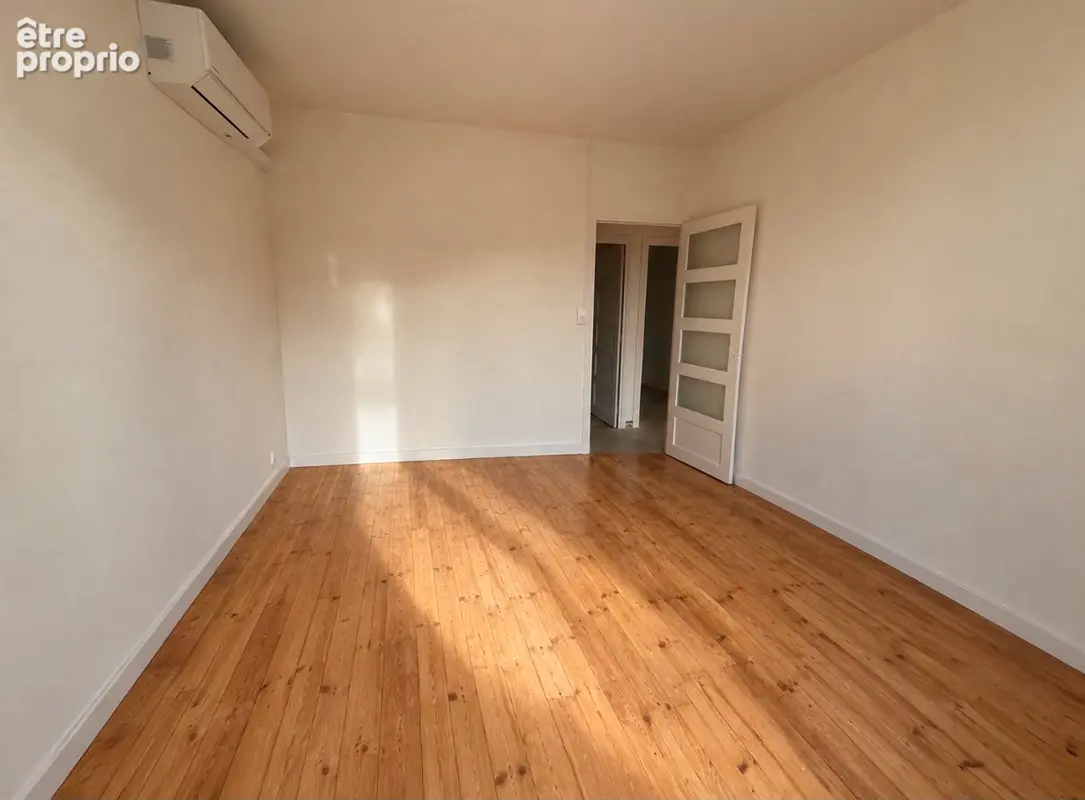 Maison de rue 102 m² - 5 chambres - Garage 90 m² - Valence - photo 4