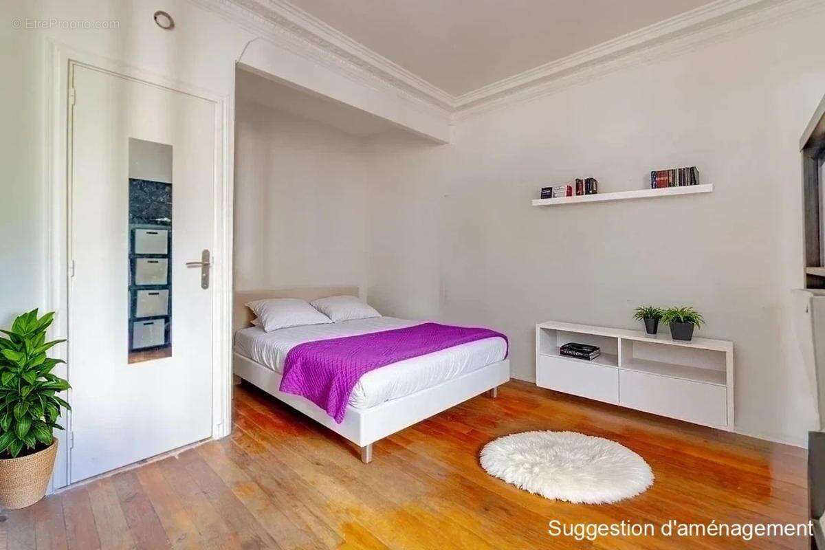 Appartement à PARIS-14E