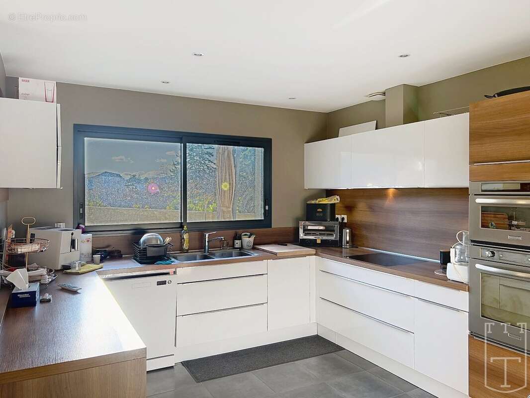 Appartement à AUBENAS