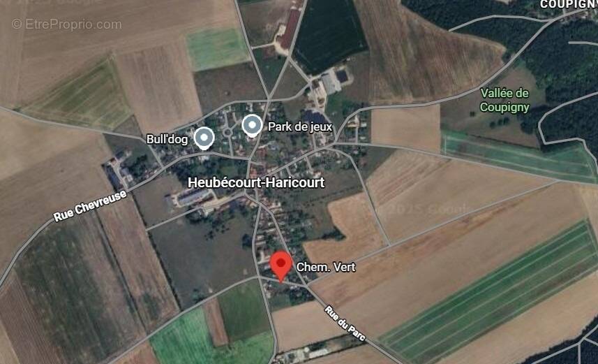 Terrain à HEUBECOURT-HARICOURT