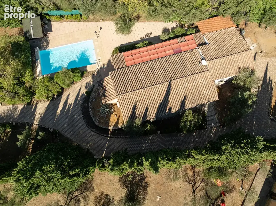 A VENDRE EN ECLUSIVITÉ Maison Sillans La Cascade 5 pièces 138 m2 - photo 2