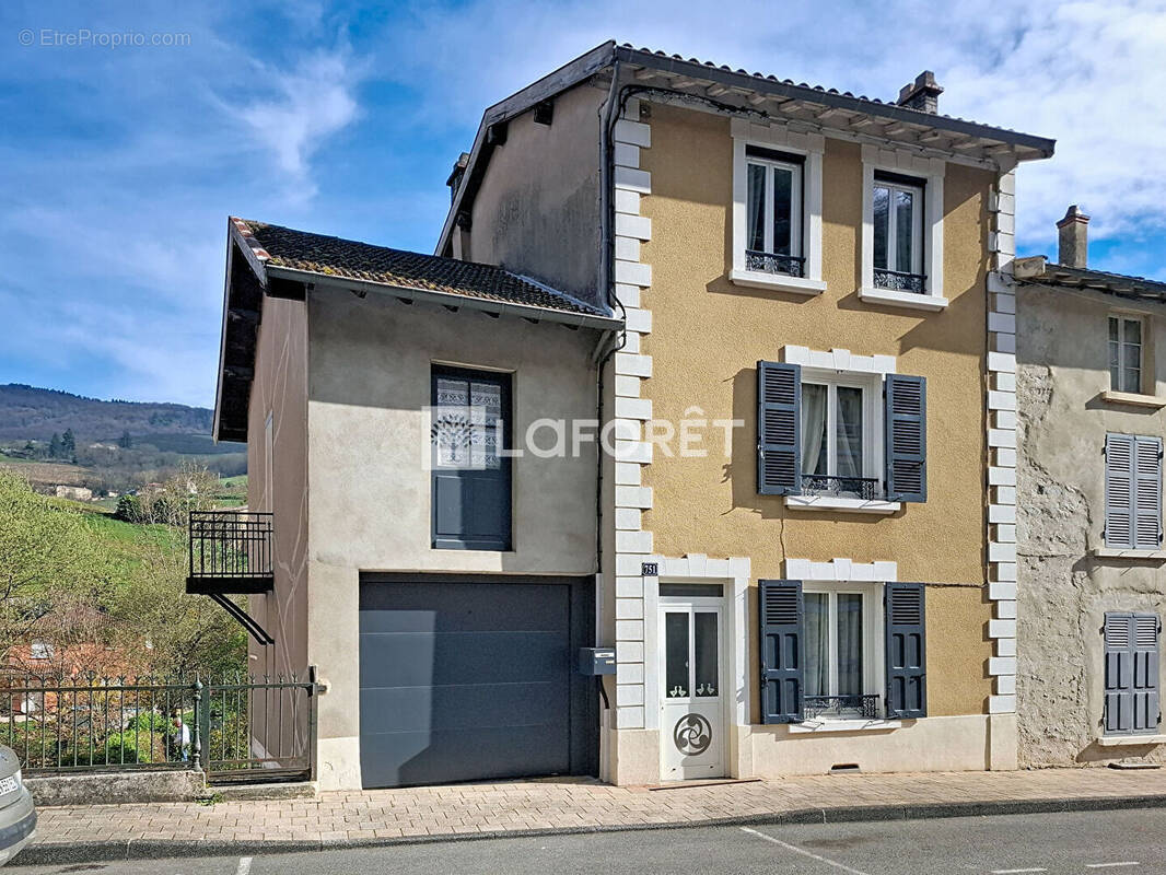 Maison à BEAUJEU