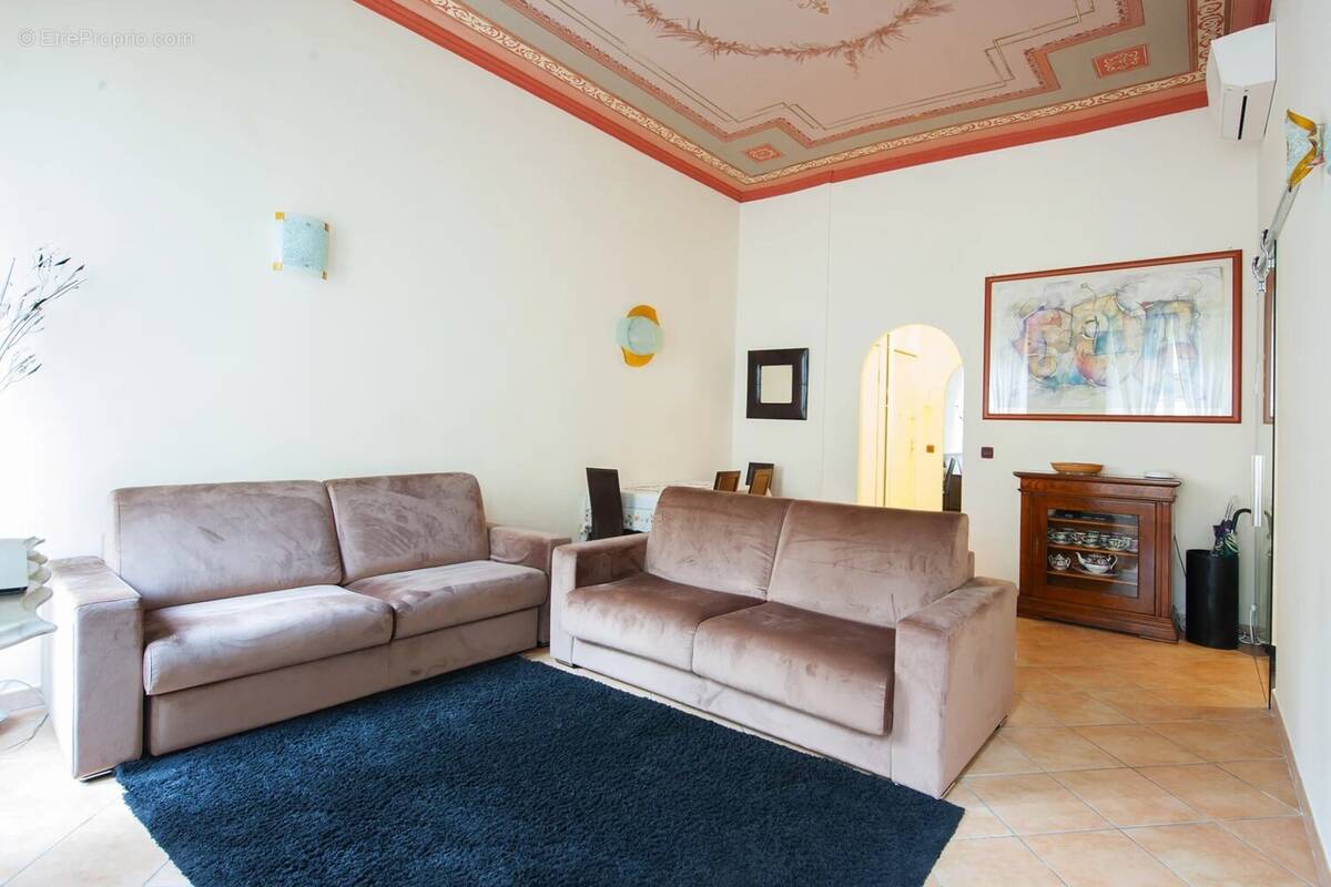Appartement à MENTON