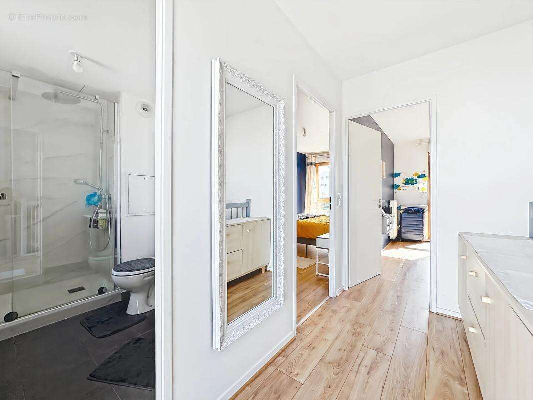 Maison à BUSSY-SAINT-GEORGES