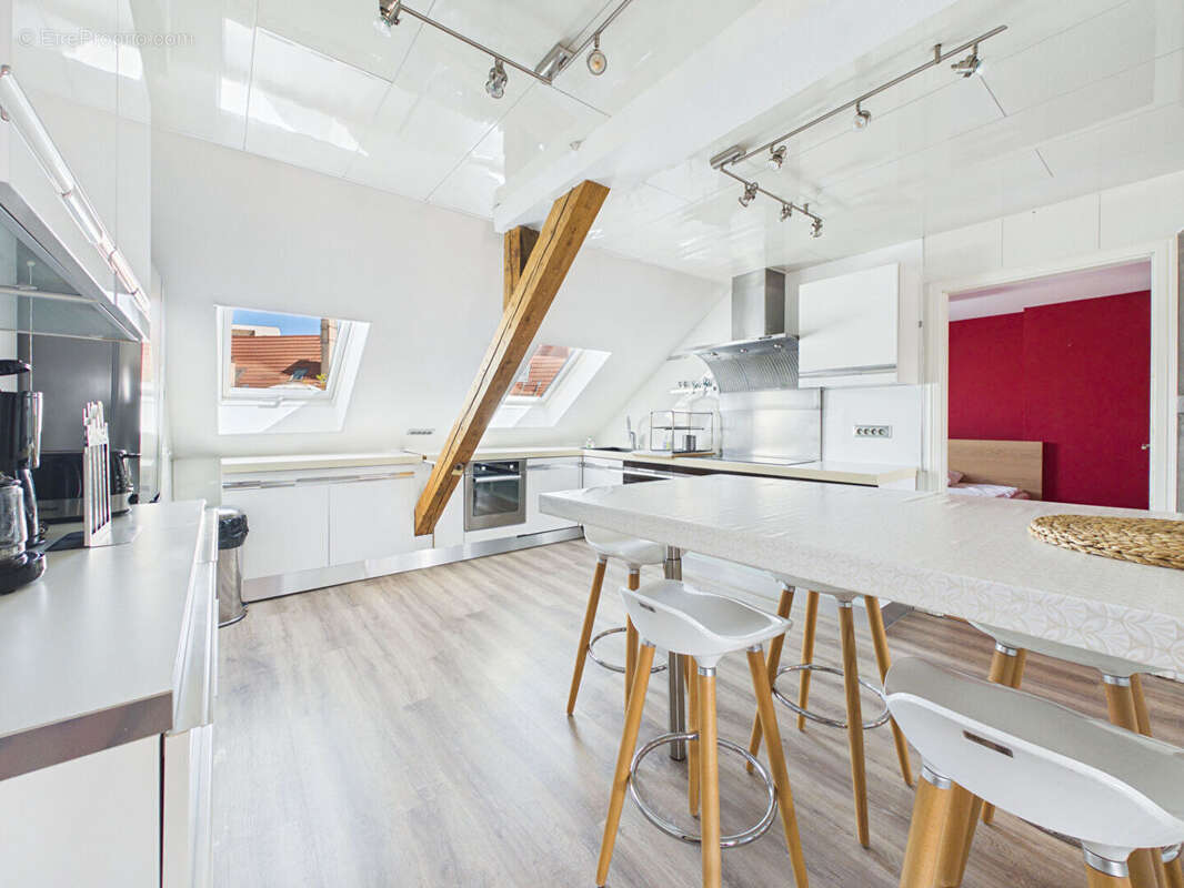 Duplex de 103.80 m² carrez en vente boulevard Clemenceau - photo 3