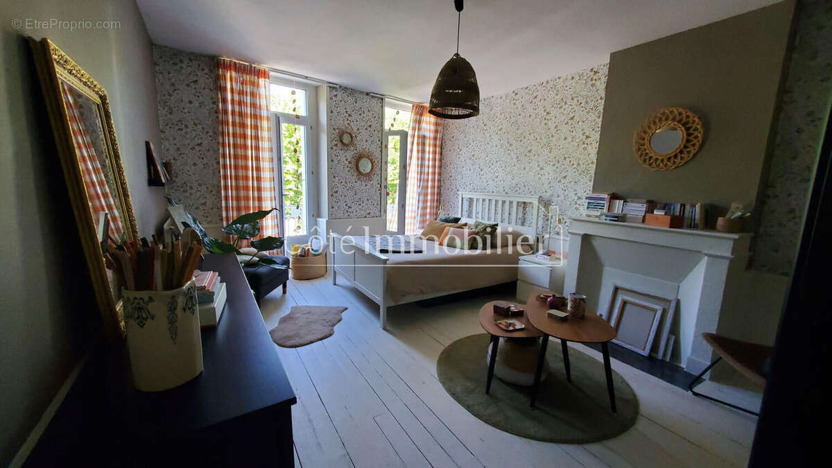 Maison à PAIMBOEUF