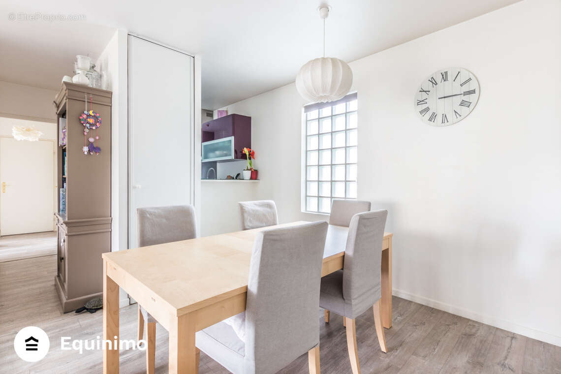 Appartement à NANTERRE