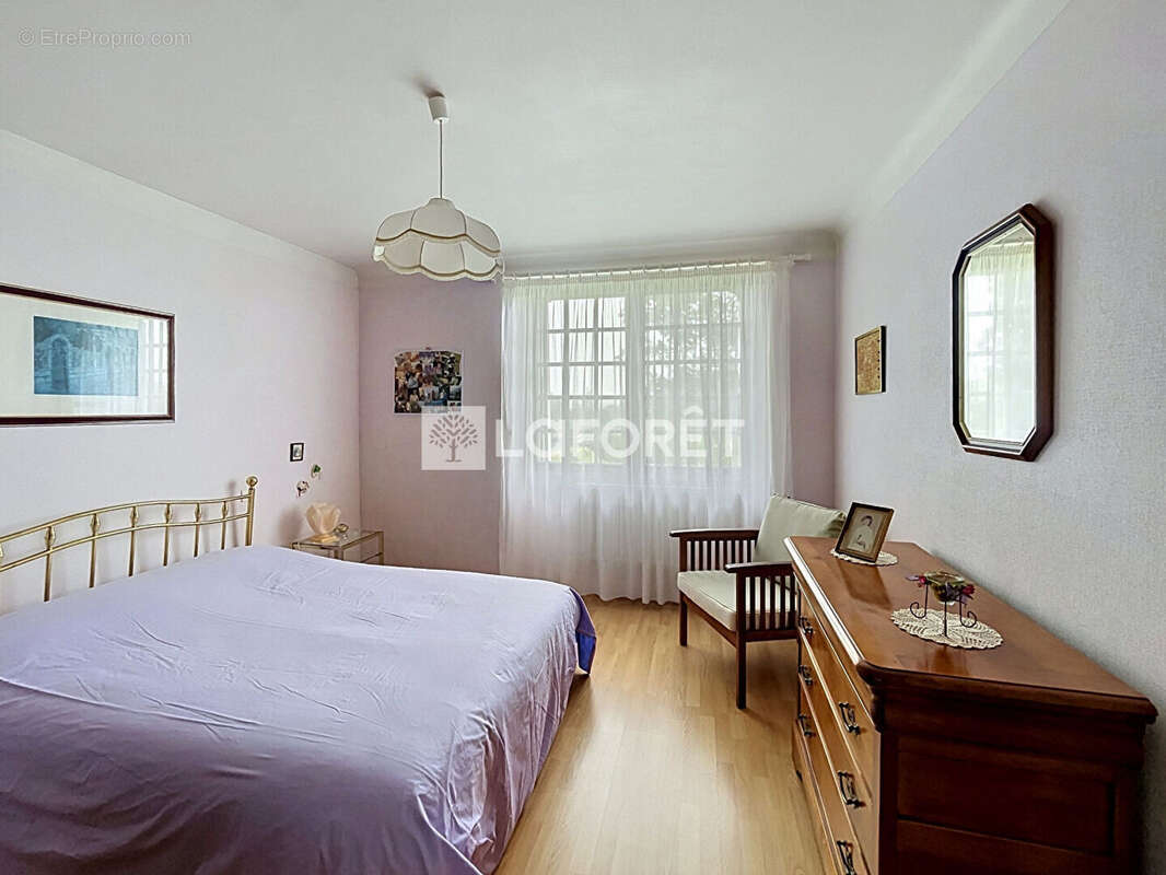 Maison à SAINT-JEAN-LA-POTERIE