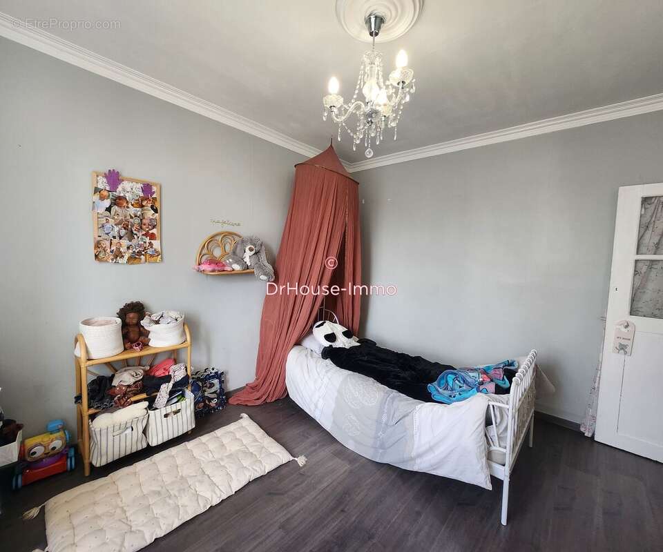 Maison à BONNETABLE