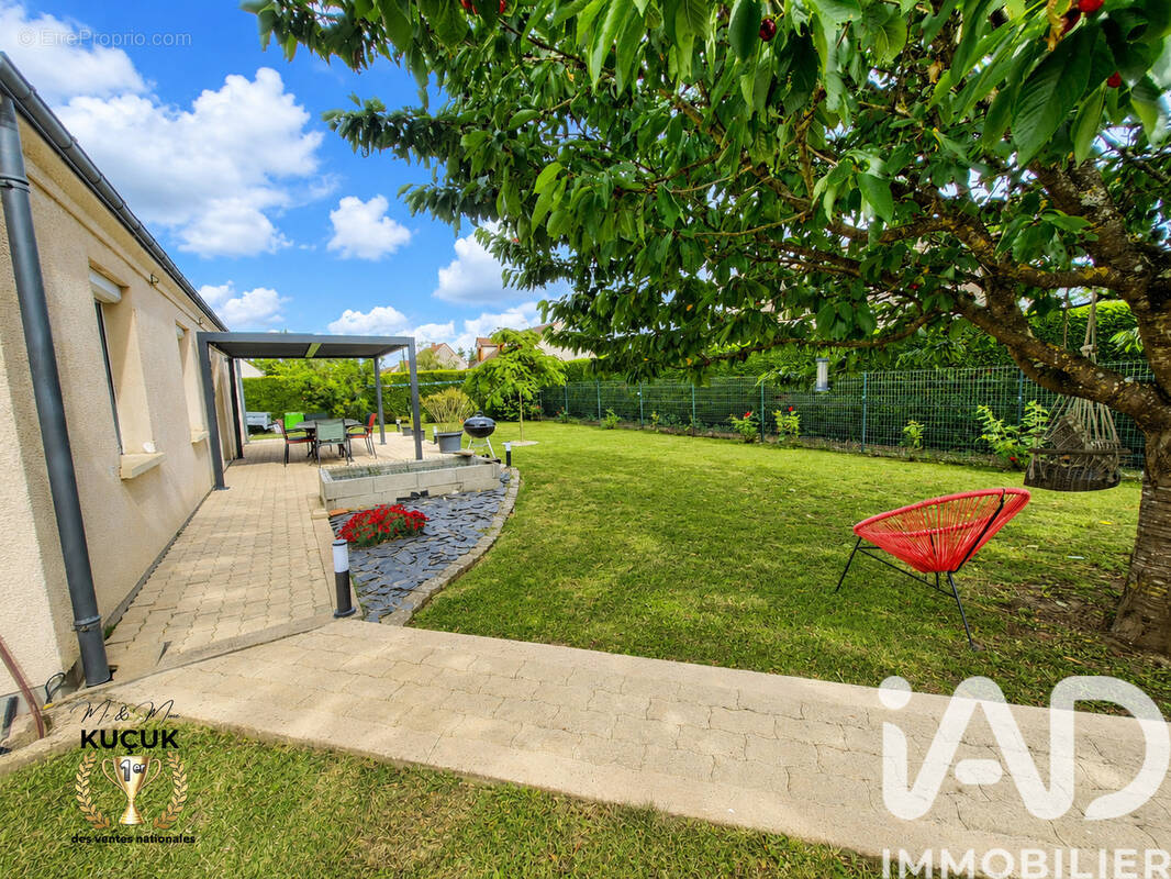 Photo 1 - Maison à SAINT-BENOIT-SUR-LOIRE