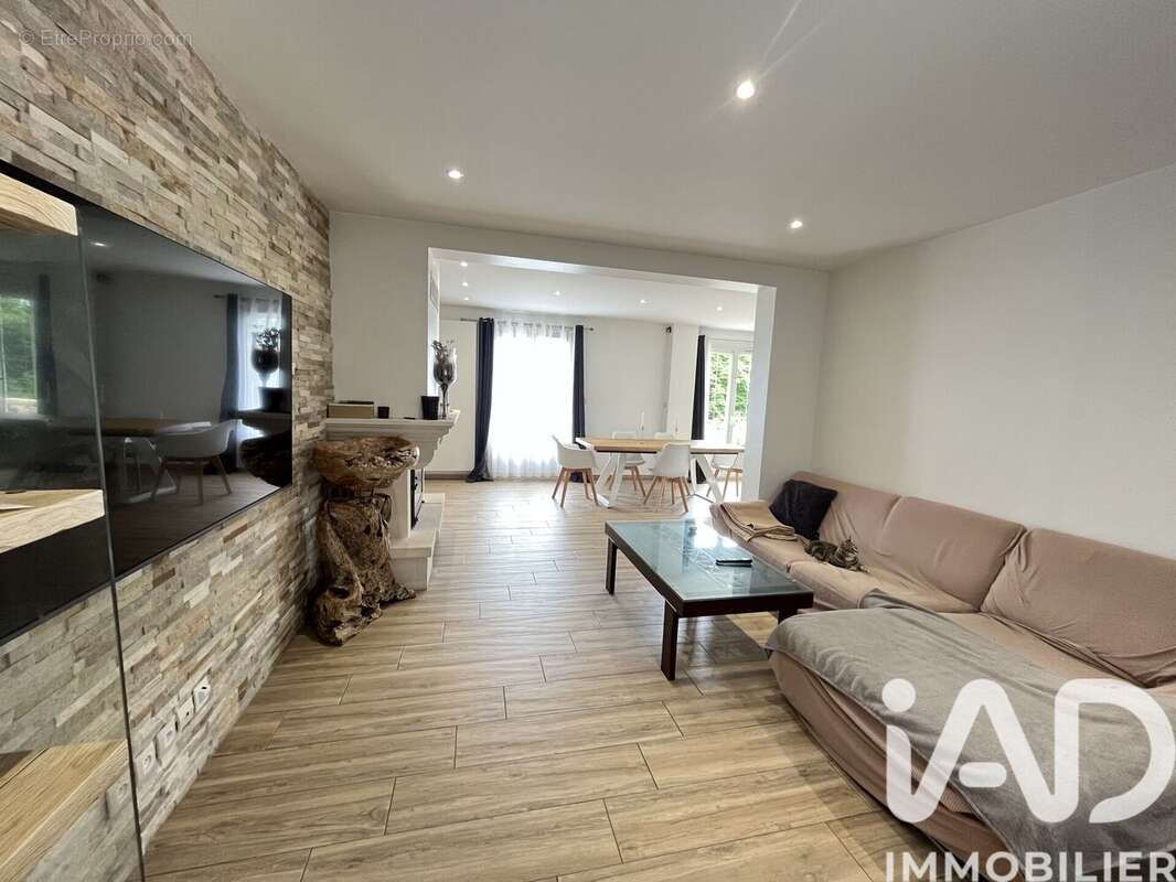 Photo 3 - Maison à VILLEVAUDE