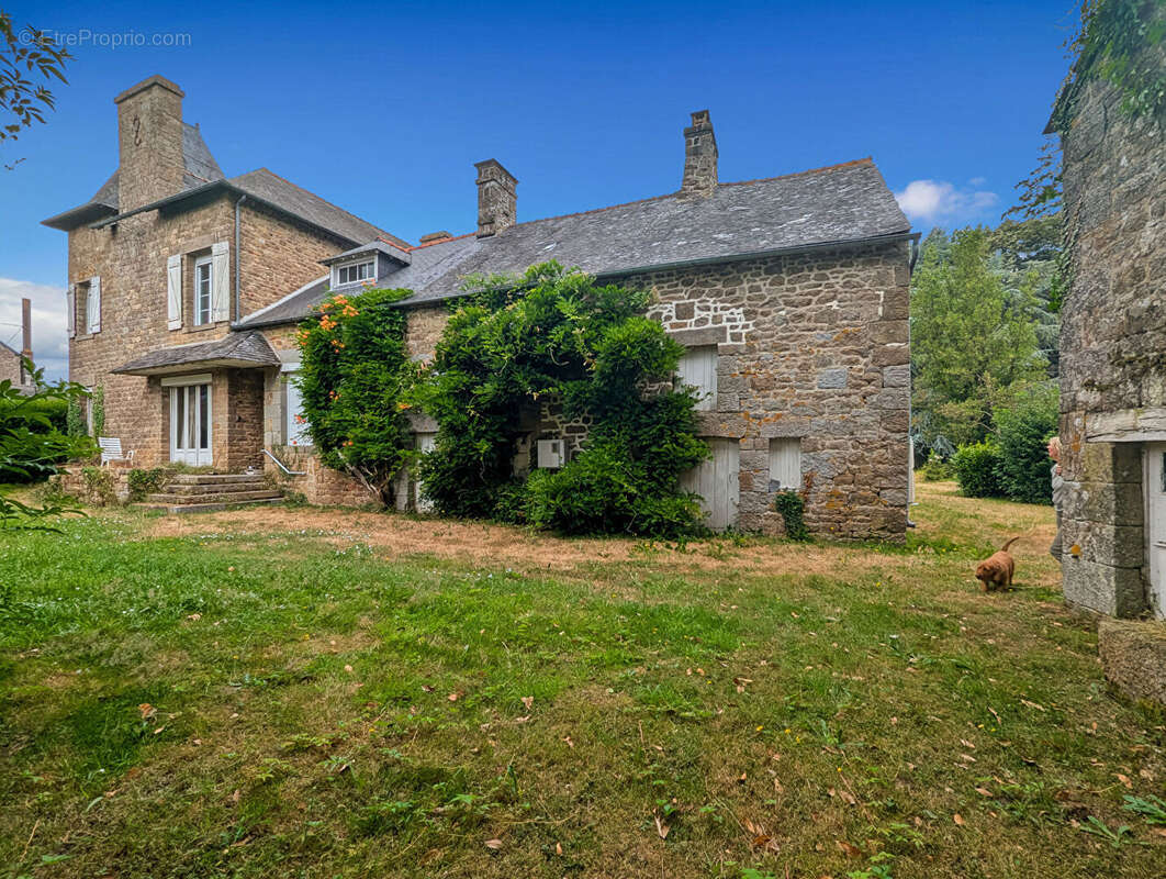 Maison à SAINT-OUEN-DES-ALLEUX