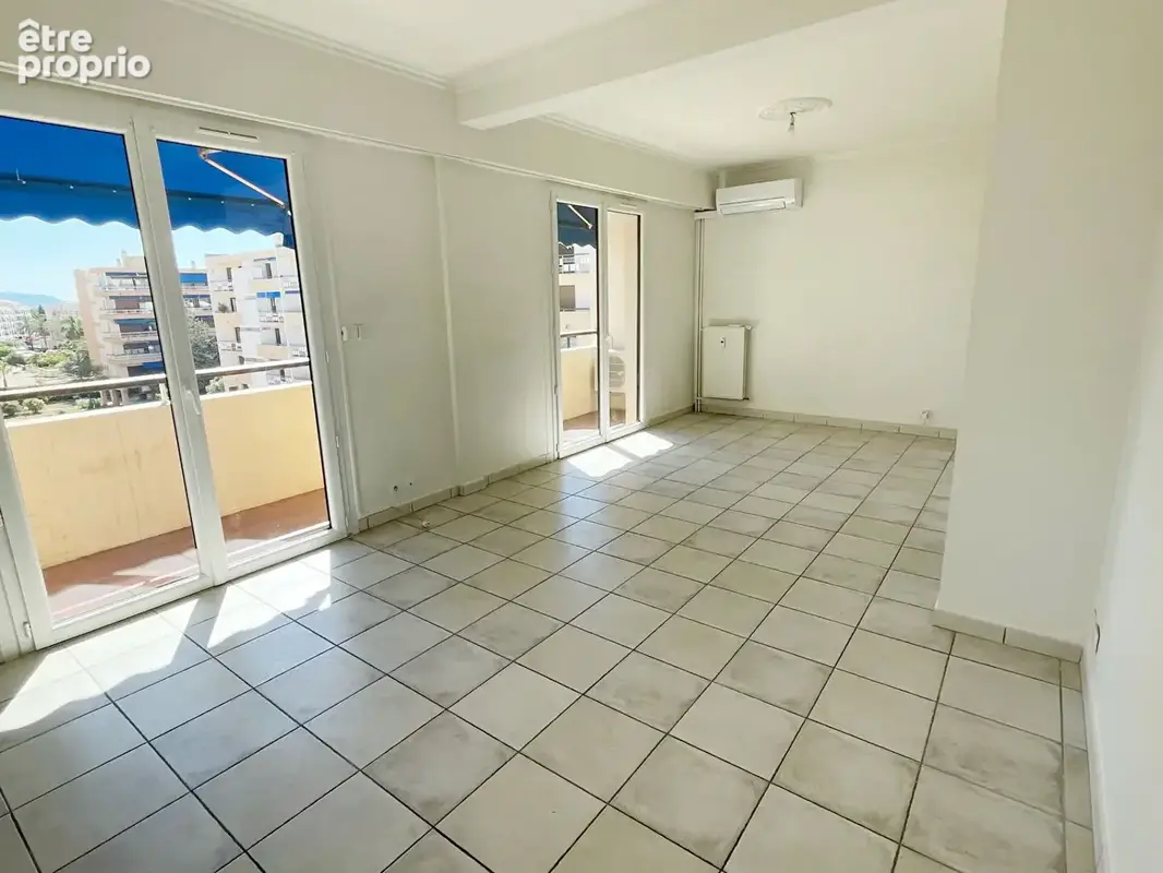 Appartement à HYERES
