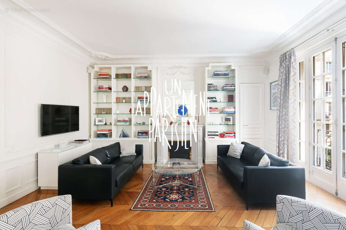 Appartement à NEUILLY-SUR-SEINE