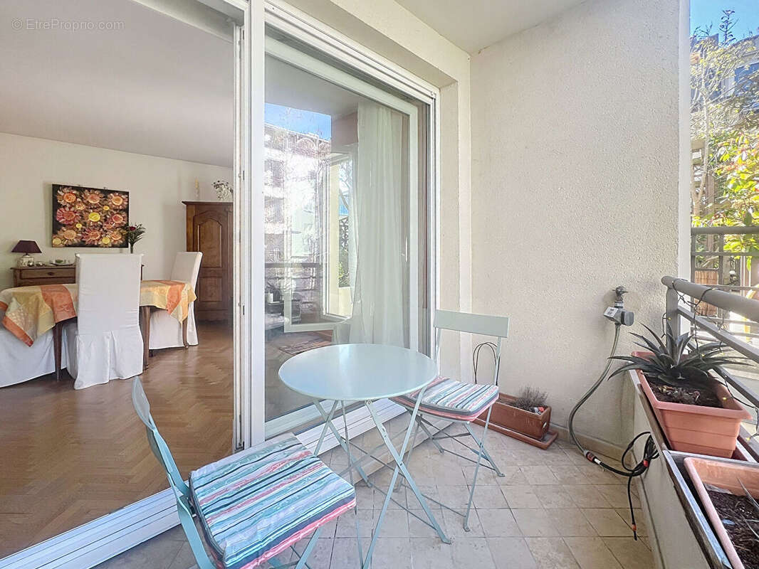 Appartement à SURESNES