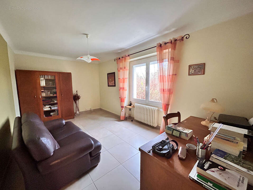 Maison à SAINT-JULIEN-DE-CONCELLES