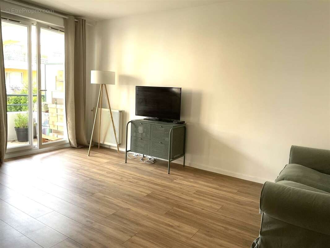 Appartement à ROISSY-EN-BRIE