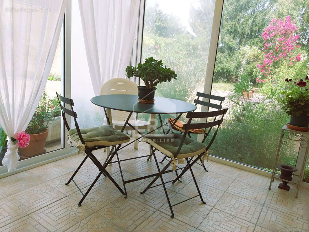 Maison à CHANNAY-SUR-LATHAN